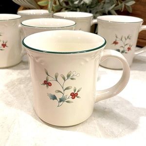 Set of 6 Pfaltzgraff Winterberry Mugs